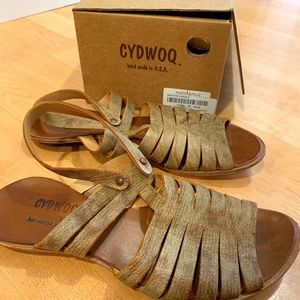 CYDWOQ Shutters Sandals size 39, olive